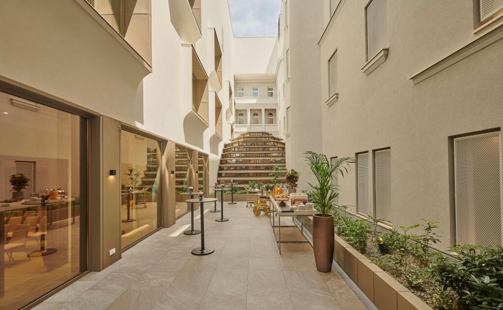hotel image 12