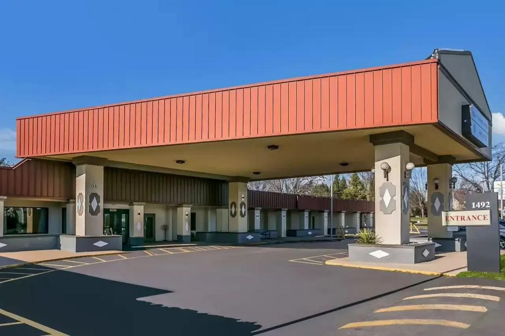 hotel image 8