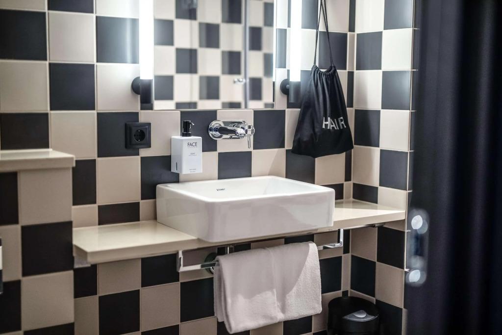 hotel image 9