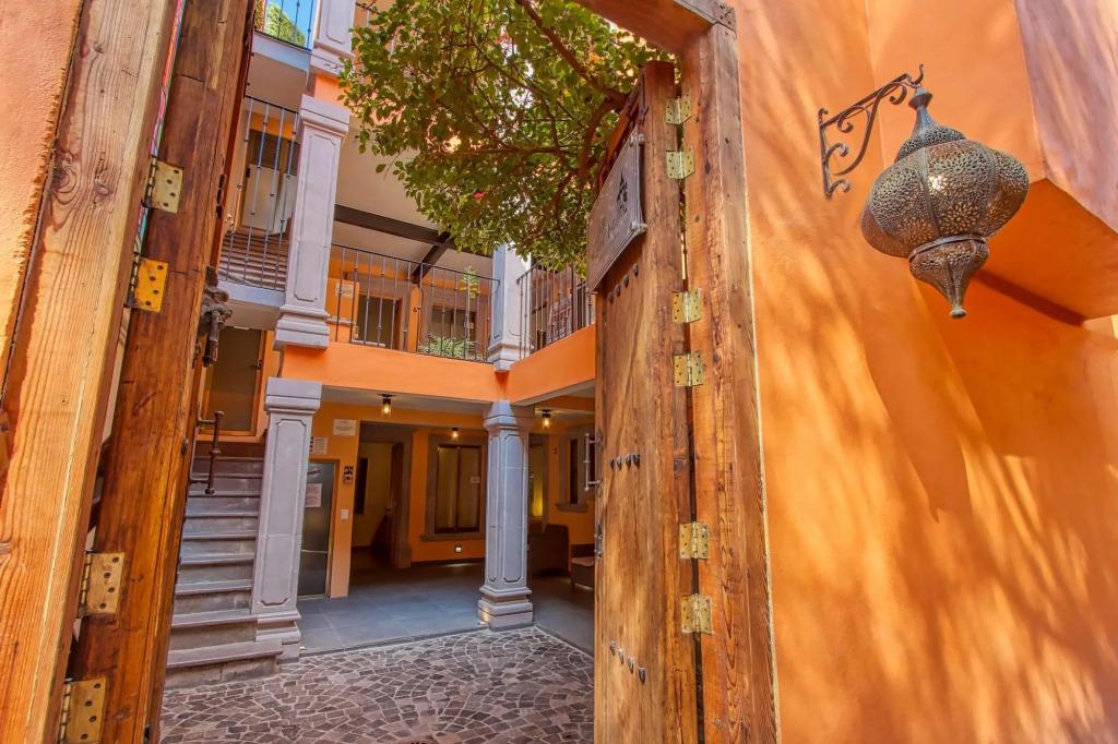 hotel image 9