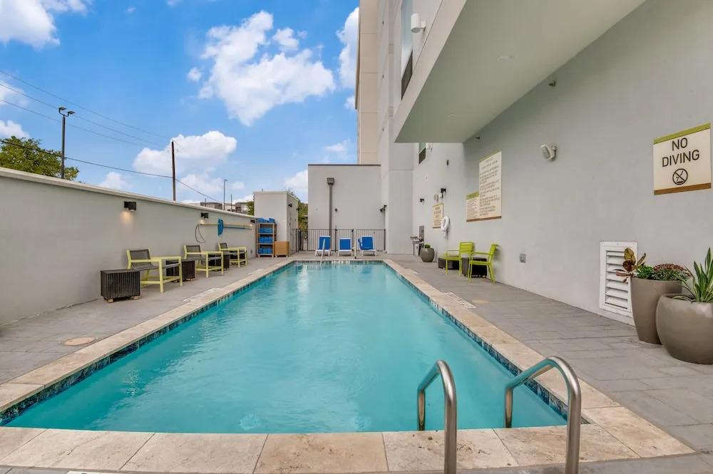 hotel image 8