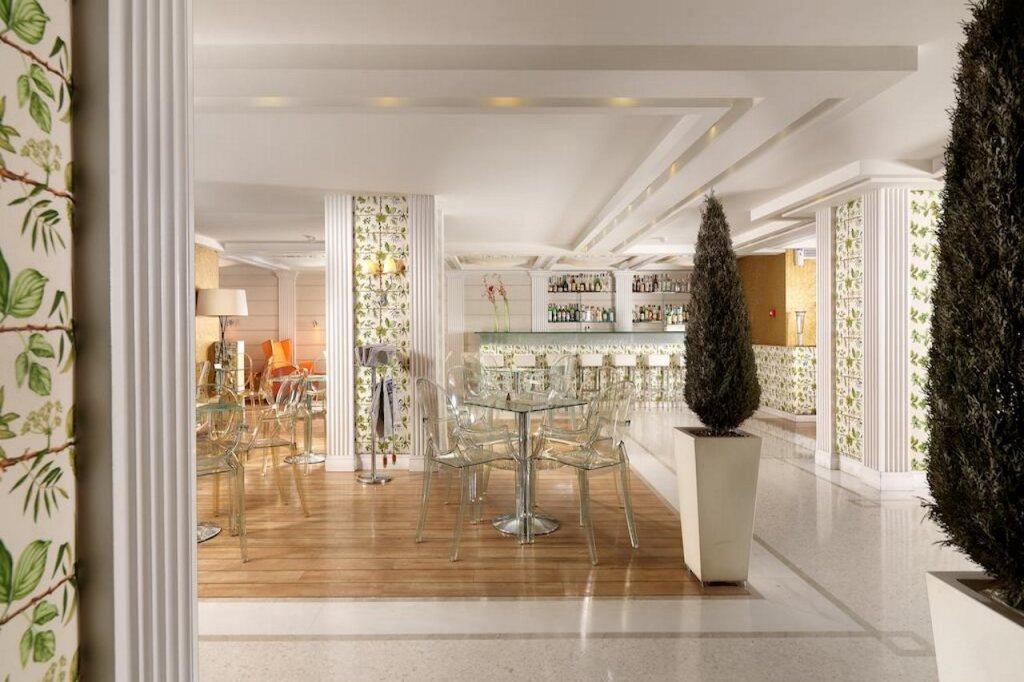 hotel image 13