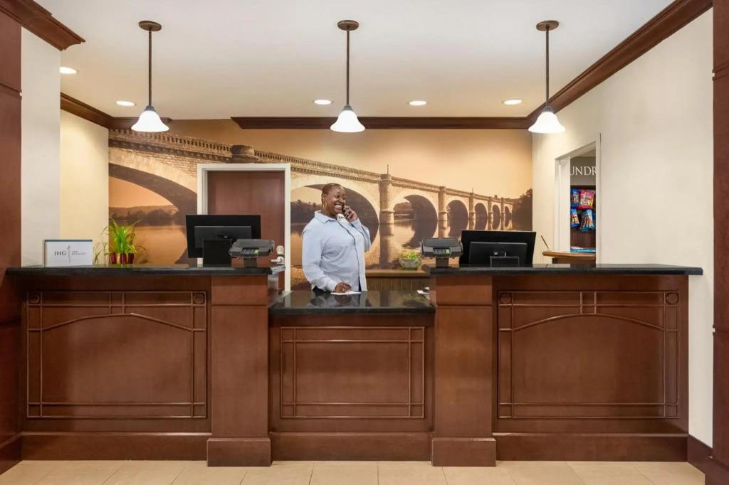 hotel image 8