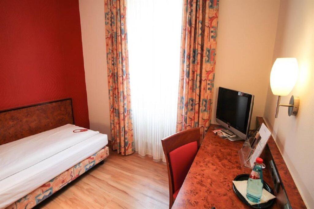 hotel image 5