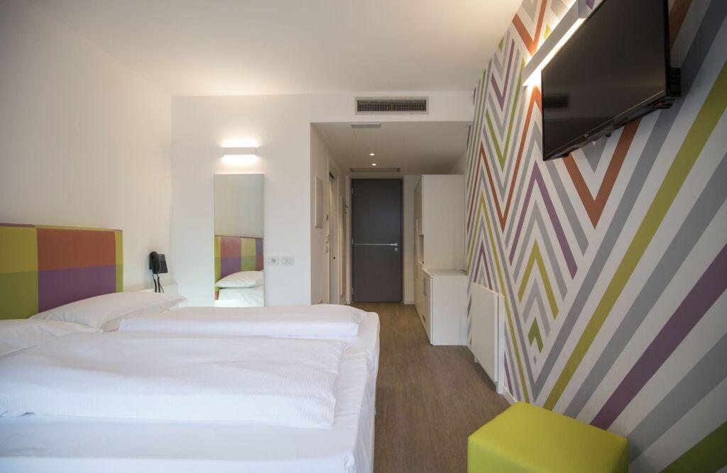hotel image 8