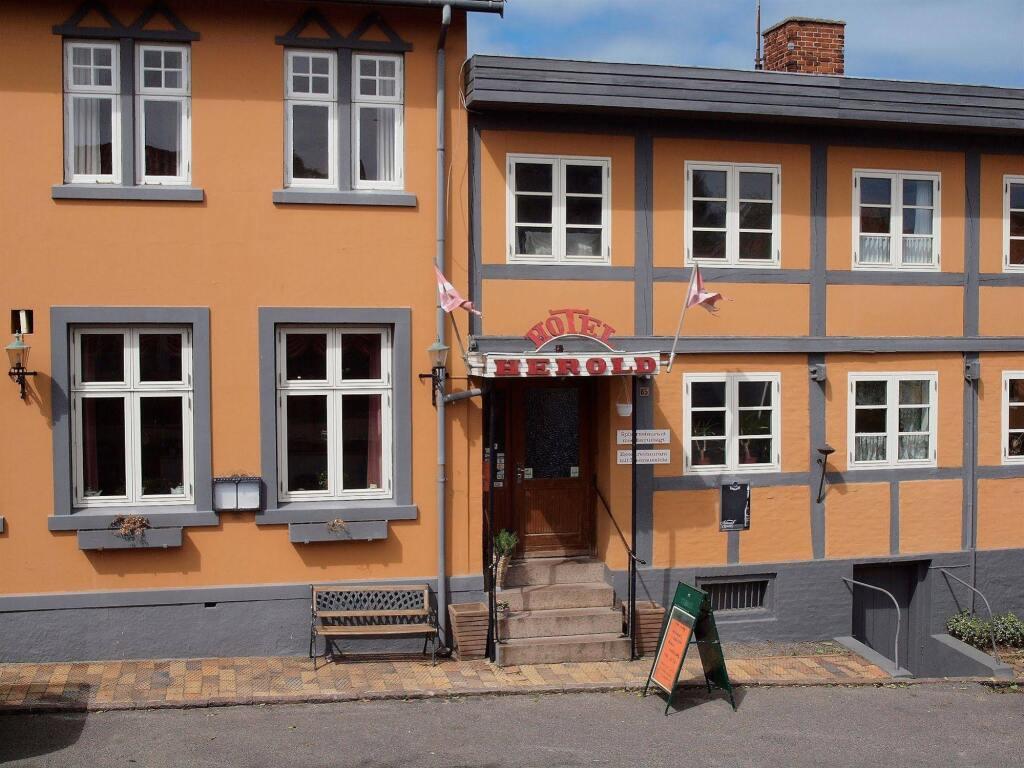 hotel image 8