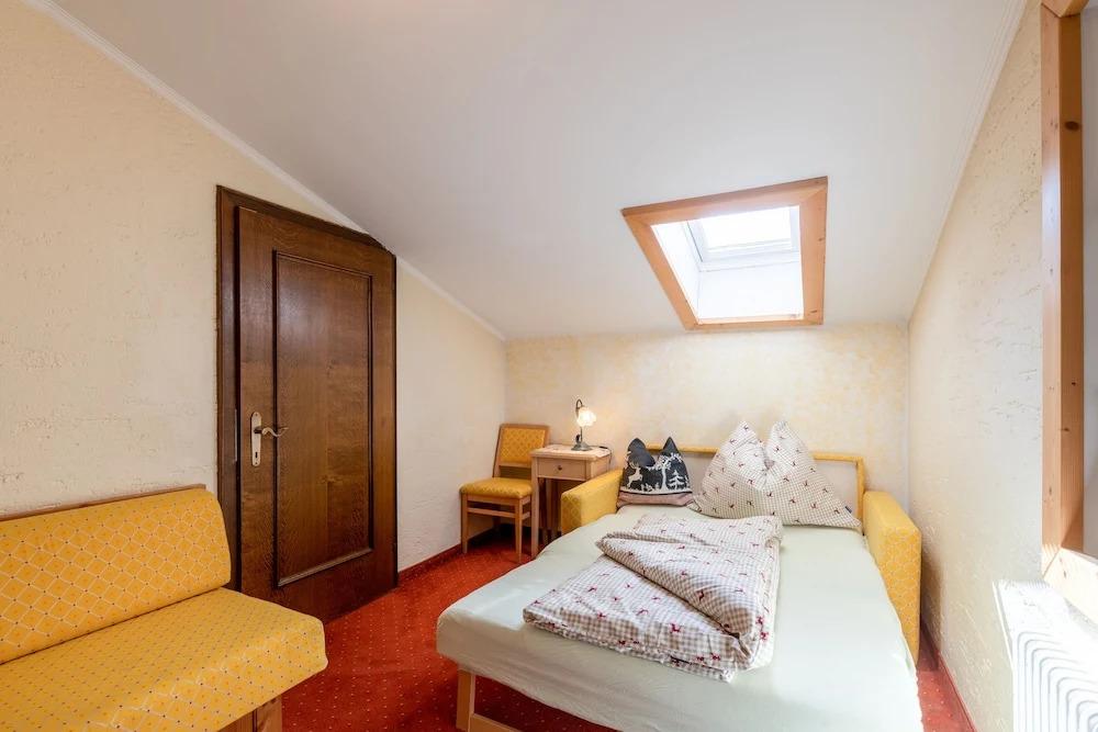 hotel image 16