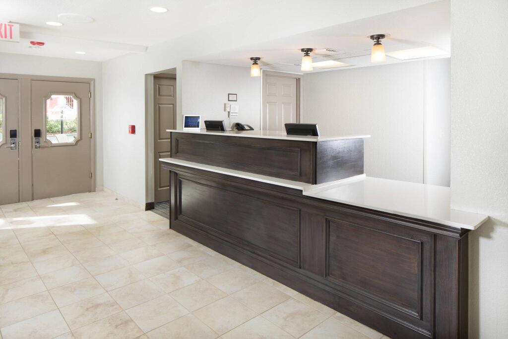 hotel image 8