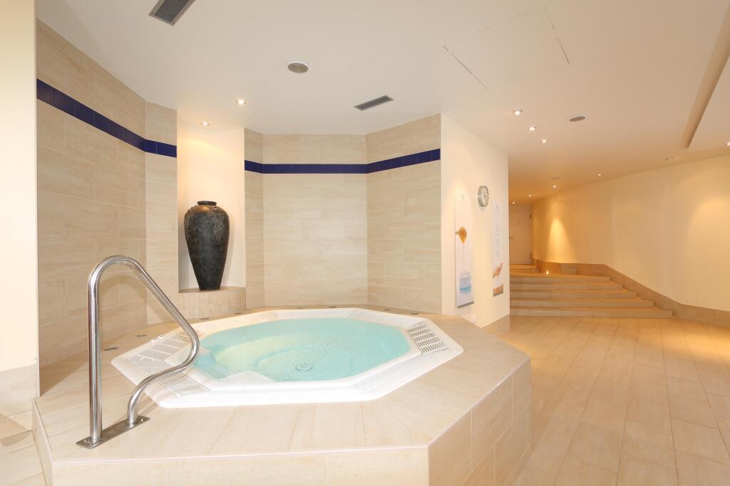 hotel image 13