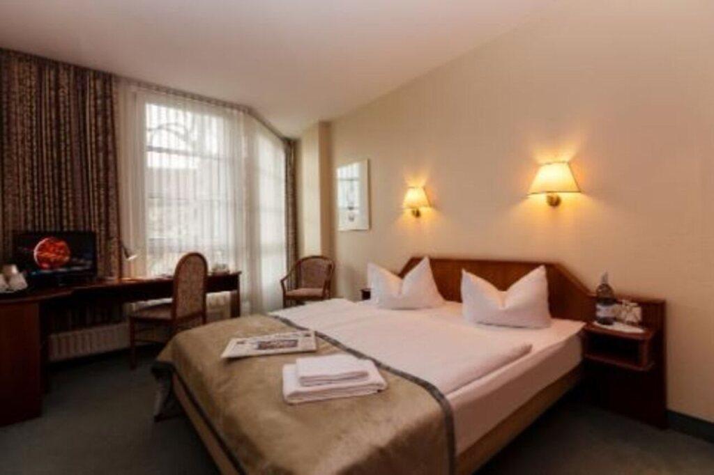 hotel image 11