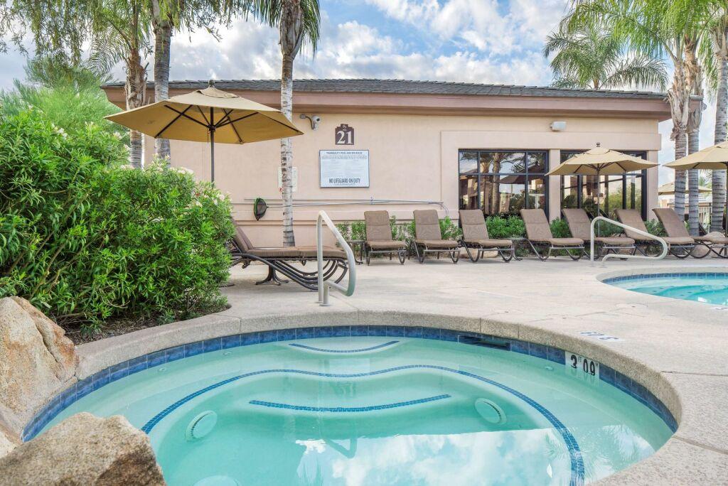hotel image 10