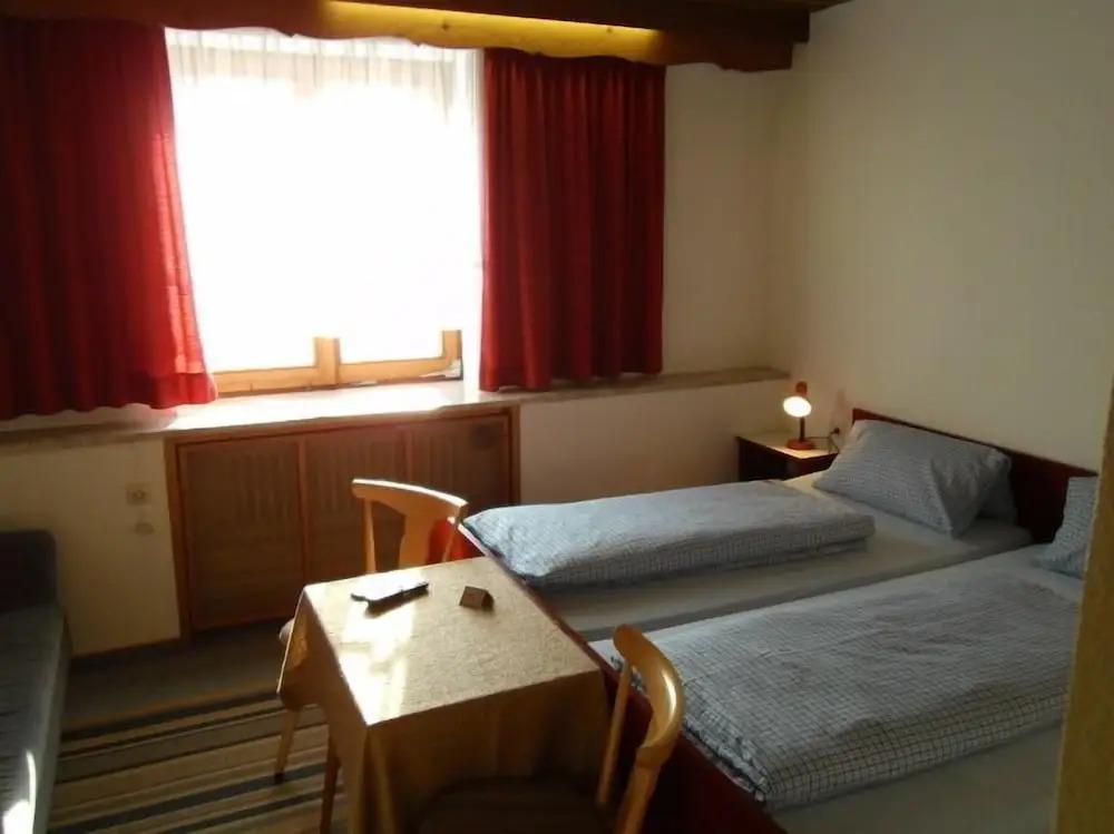 hotel image 9