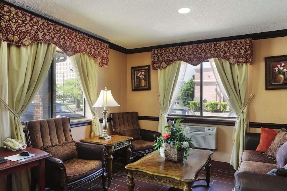 hotel image 11