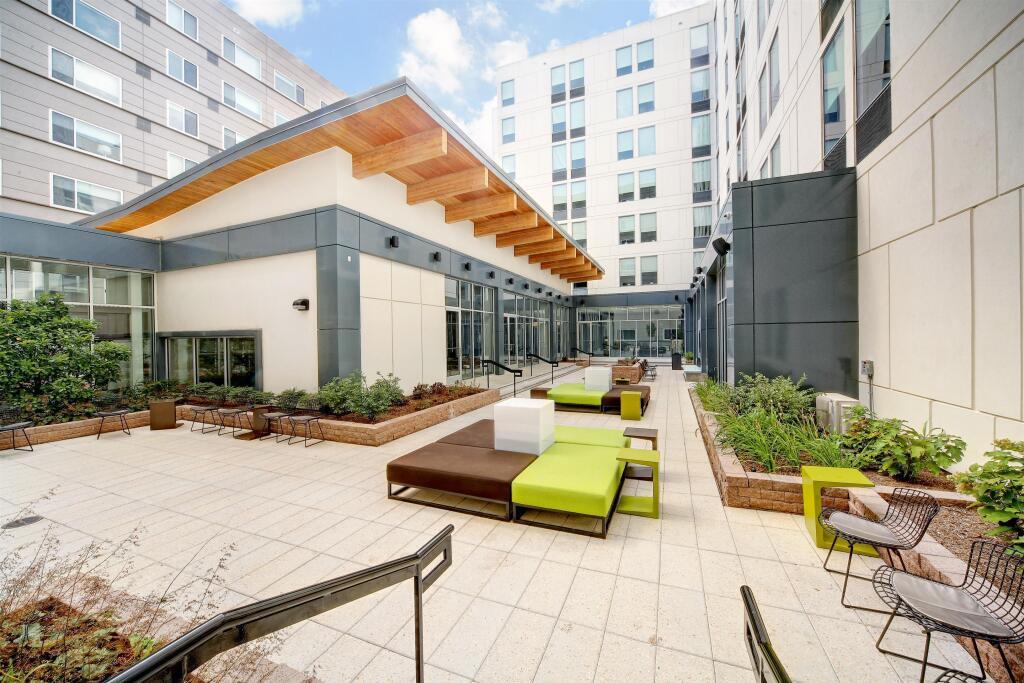 hotel image 16