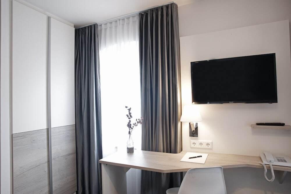 hotel image 8