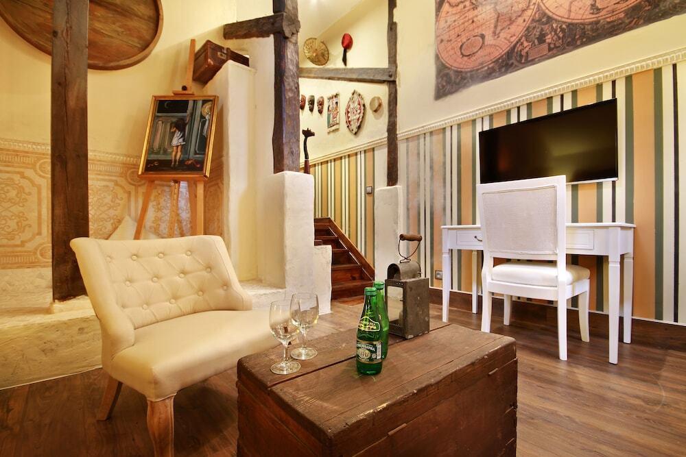 hotel image 16