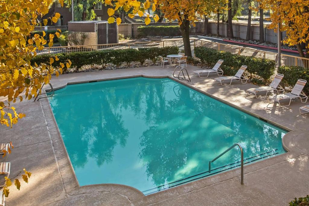 hotel image 9