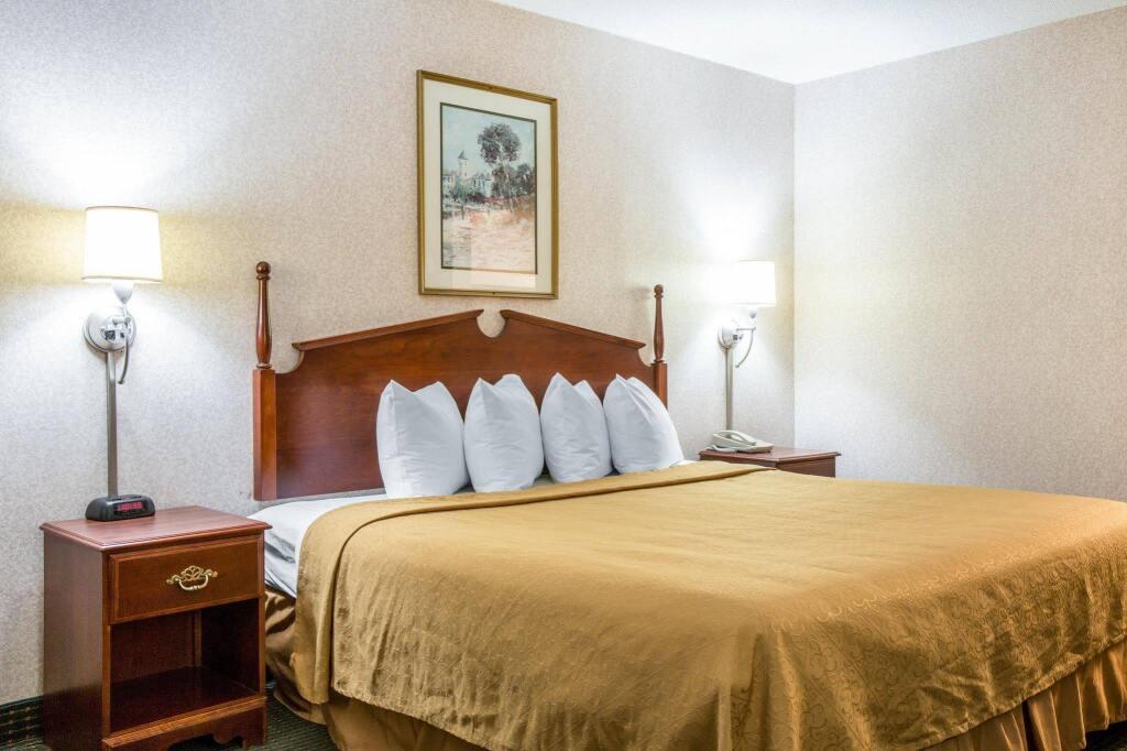 hotel image 13