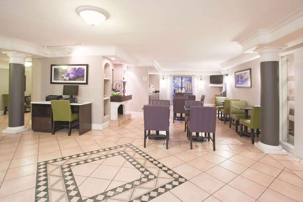 hotel image 13