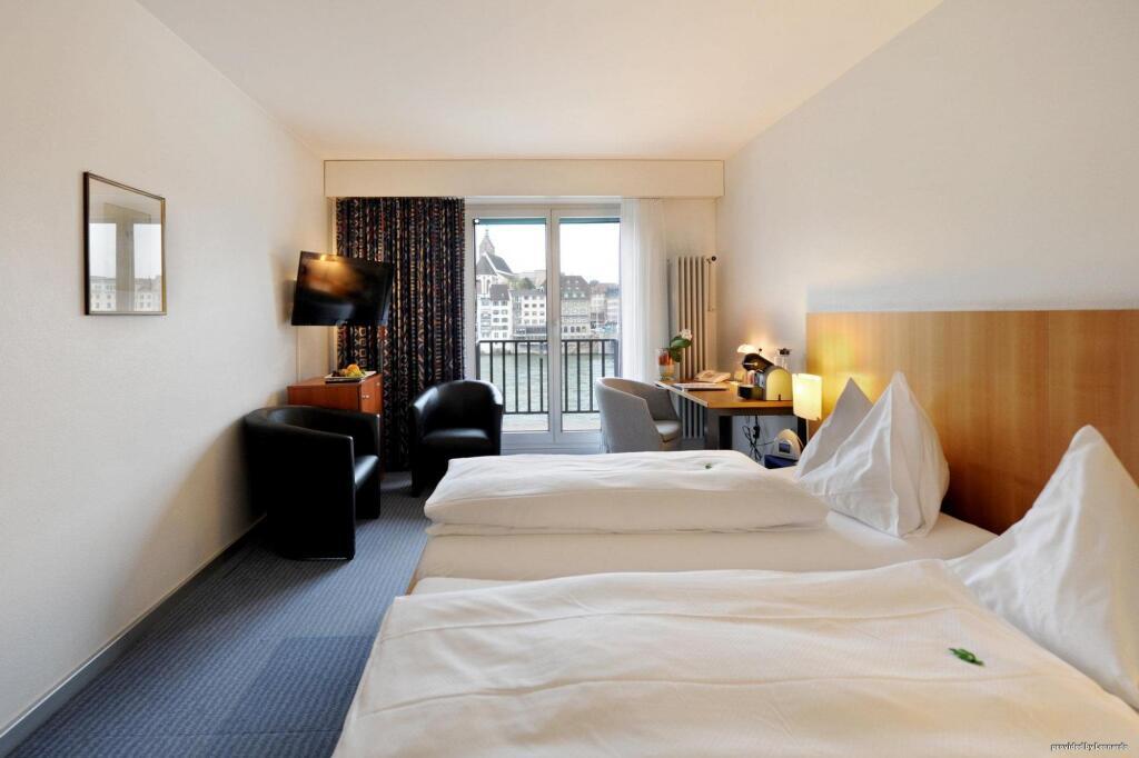 hotel image 18