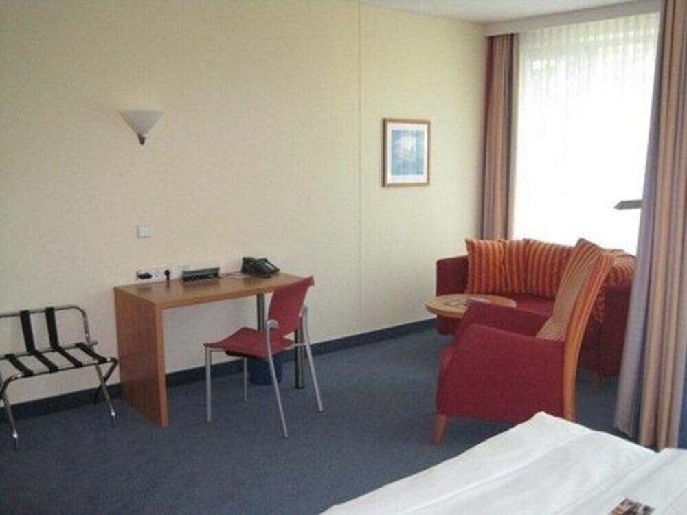 hotel image 10