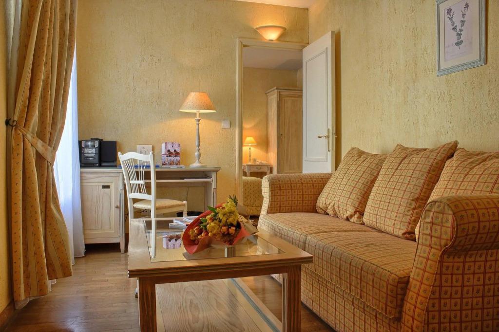 hotel image 12