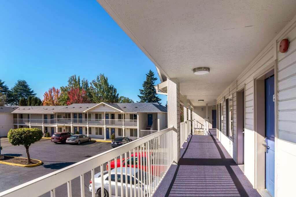 hotel image 8
