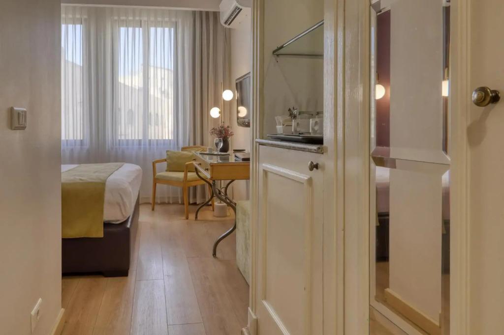 hotel image 24