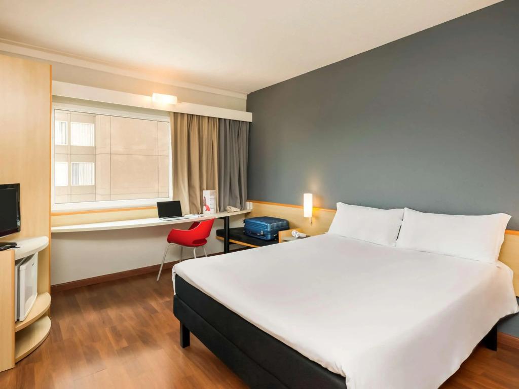 hotel image 13