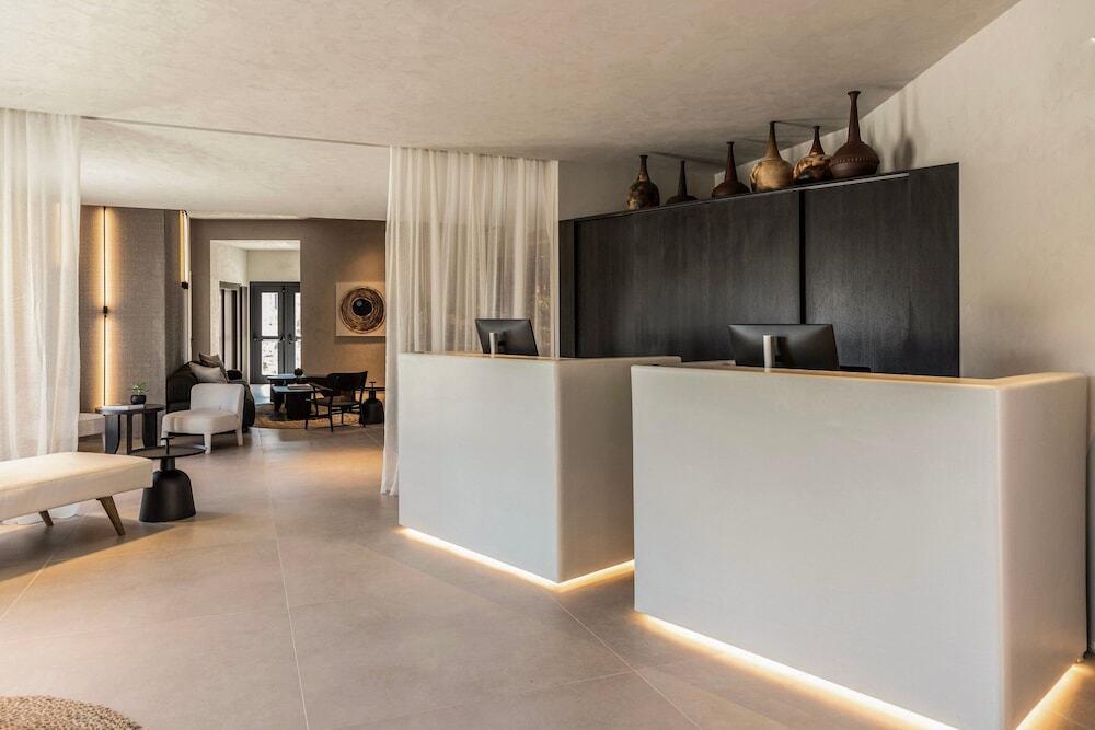 hotel image 12