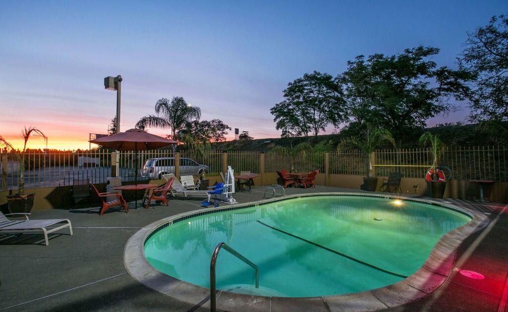 hotel image 16