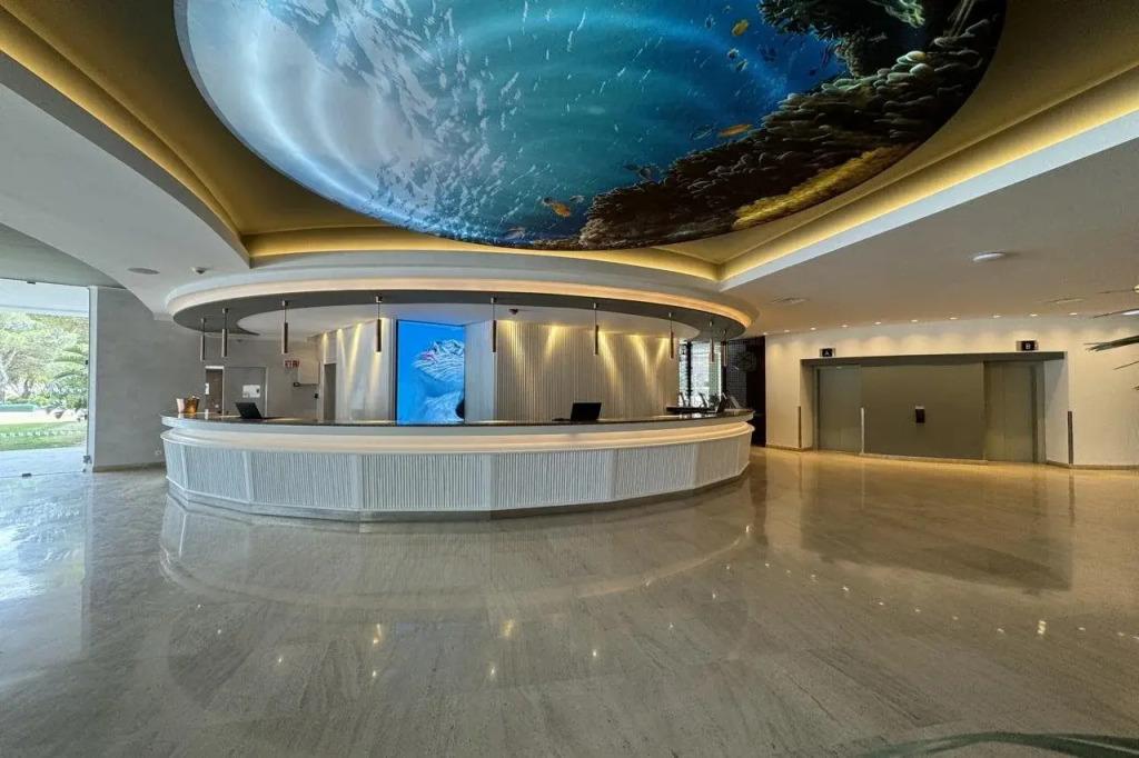 hotel image 12
