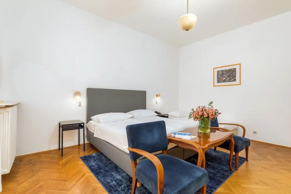 hotel image 14