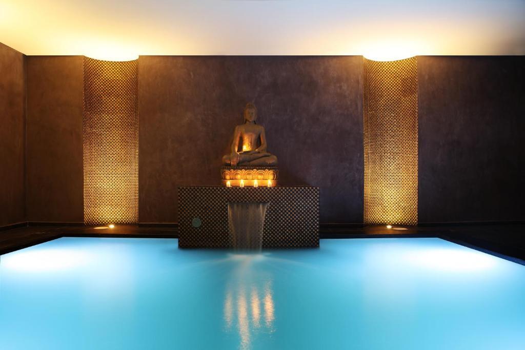 hotel image 11