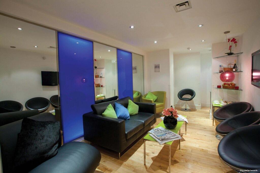 hotel image 10