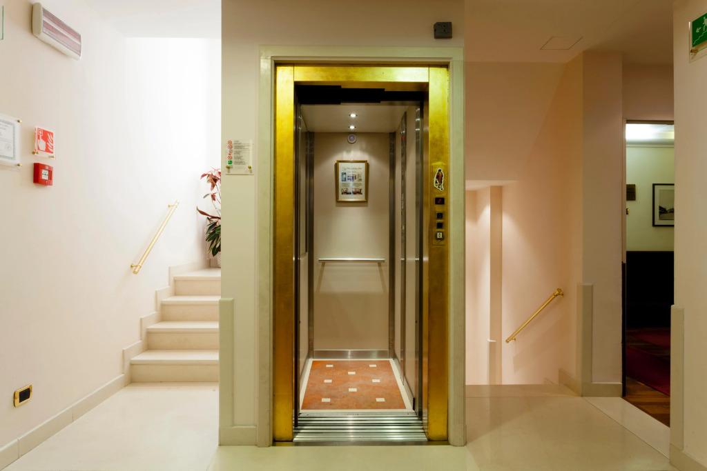 hotel image 11