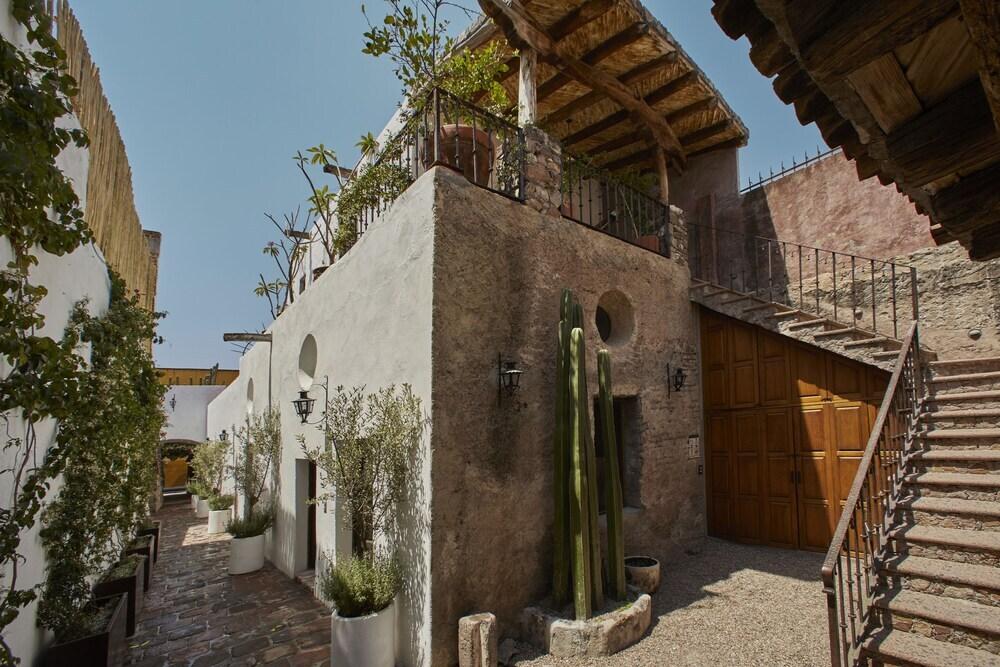 hotel image 7