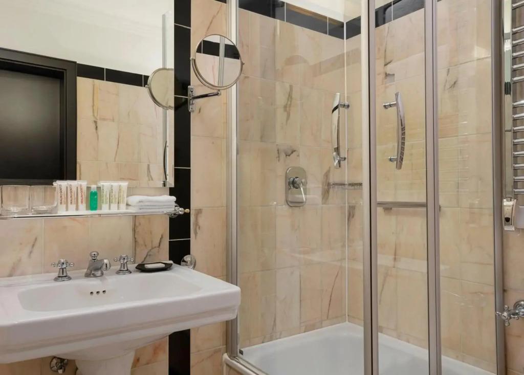 hotel image 12