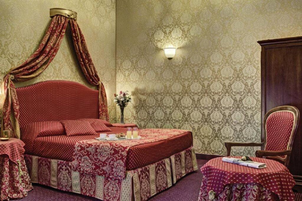 hotel image 13