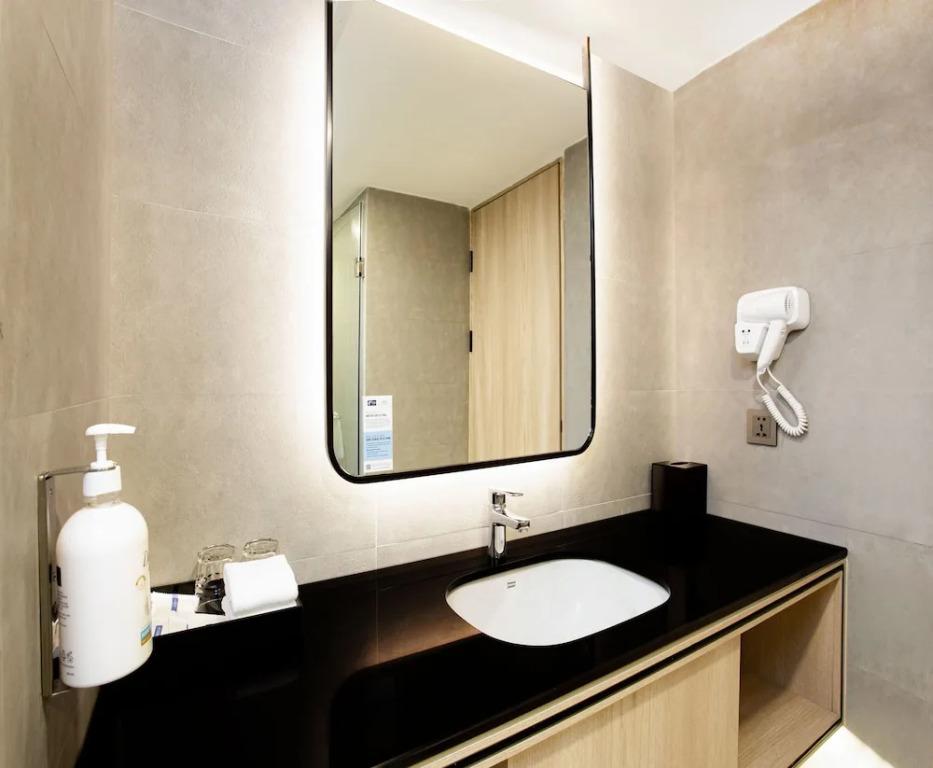 hotel image 16