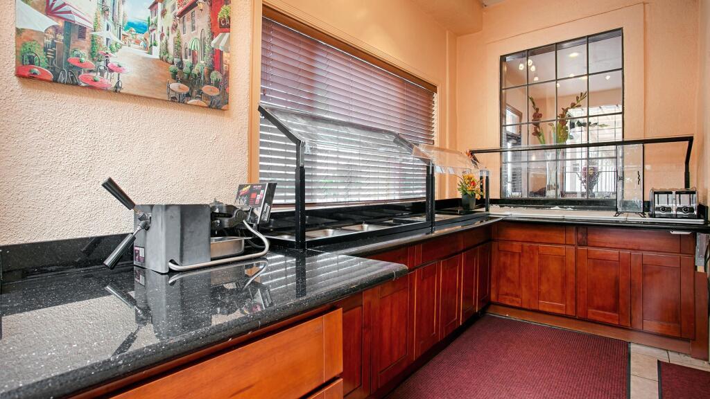 hotel image 36