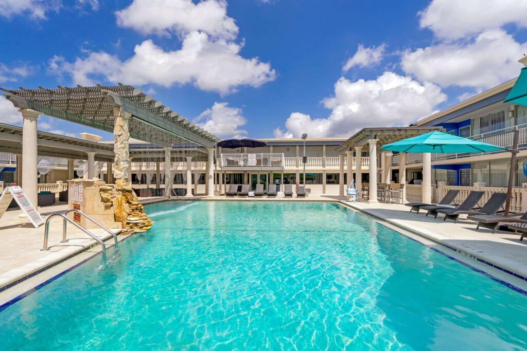 hotel image 24