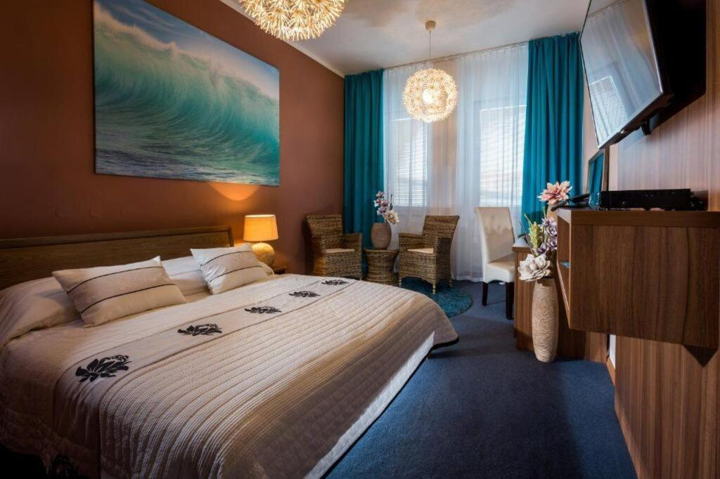 hotel image 7
