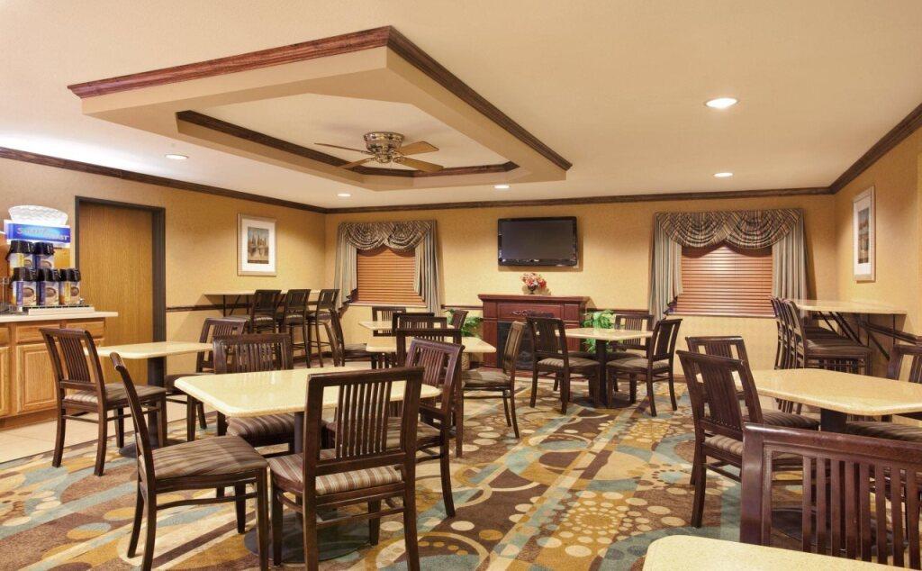 hotel image 10