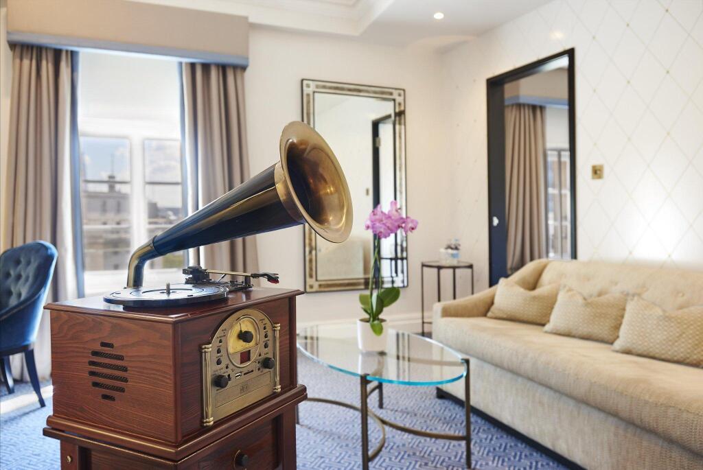 hotel image 10