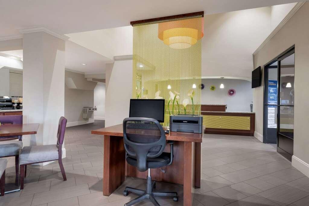 hotel image 32
