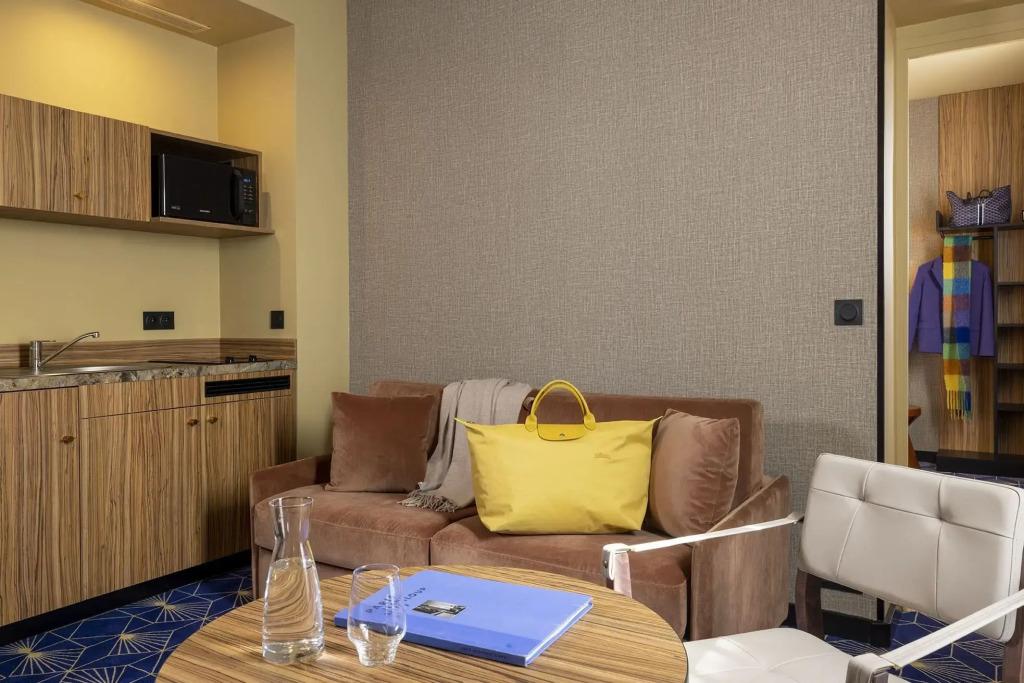 hotel image 9