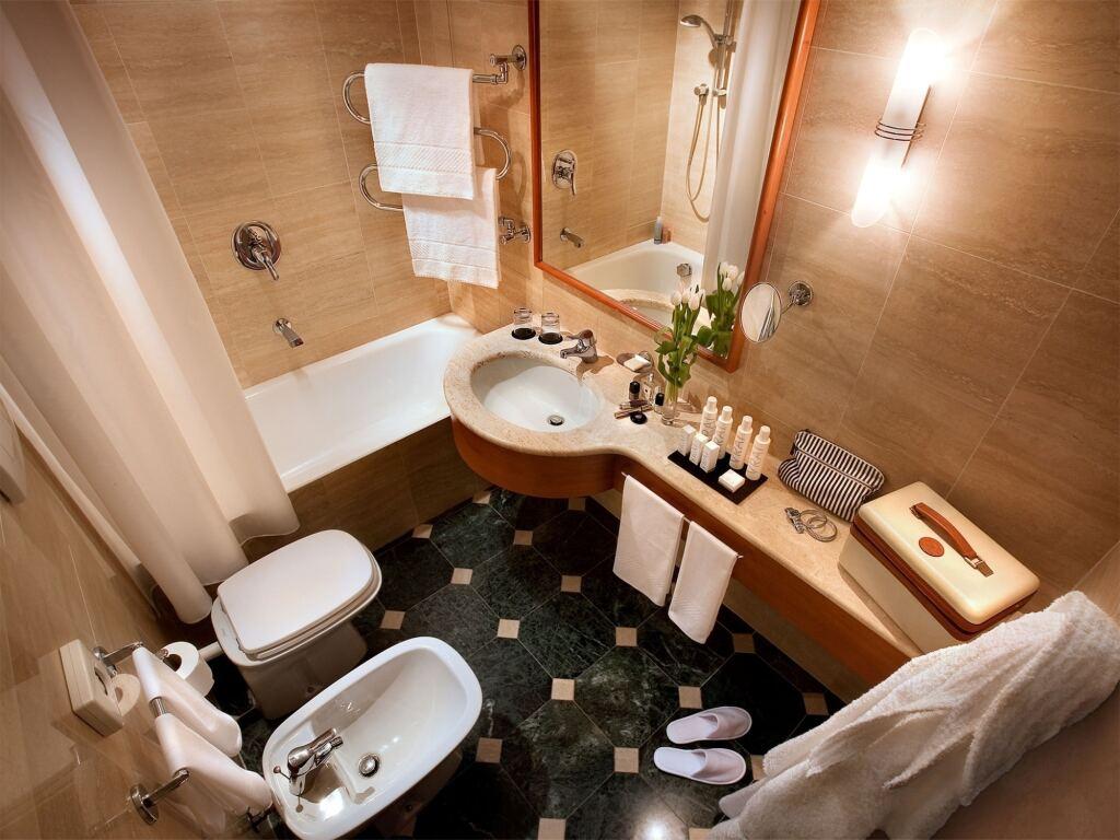 hotel image 12