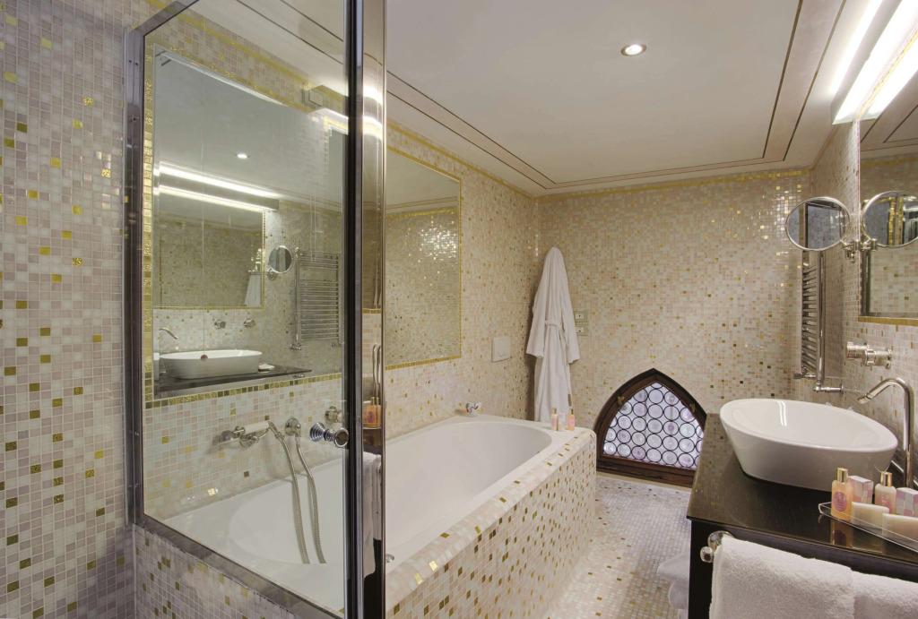 hotel image 43