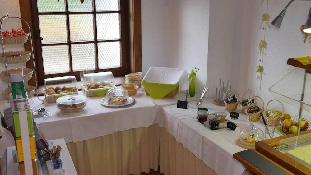 hotel image 10